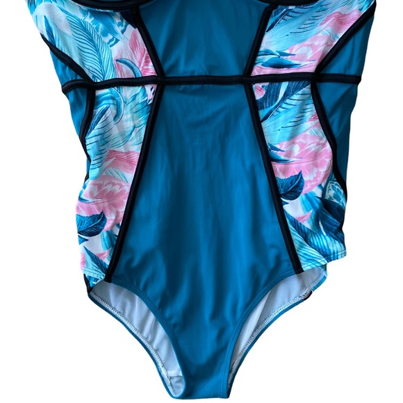 Torrid Blue/ Teal Palm Print Underwire One-Piece Swimsuit Size 2 DD/F (18-20) - Picture 10 of 13